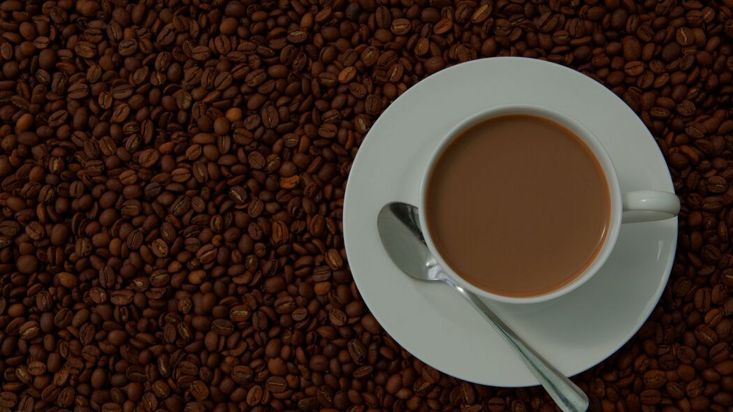 咖啡 杯子 咖啡豆 饮料 4k壁纸 3840x2160
