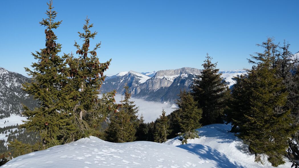 冬日雪景，高清4K树山风景壁纸，3840x2160超清下载