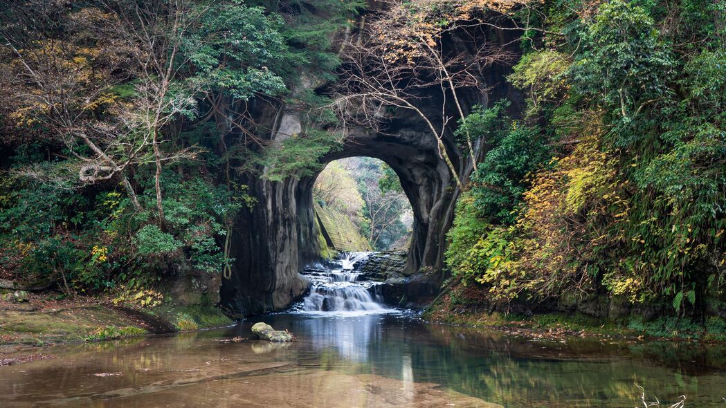 河流 洞穴 树木 自然 景观 4k壁纸 3840x2160