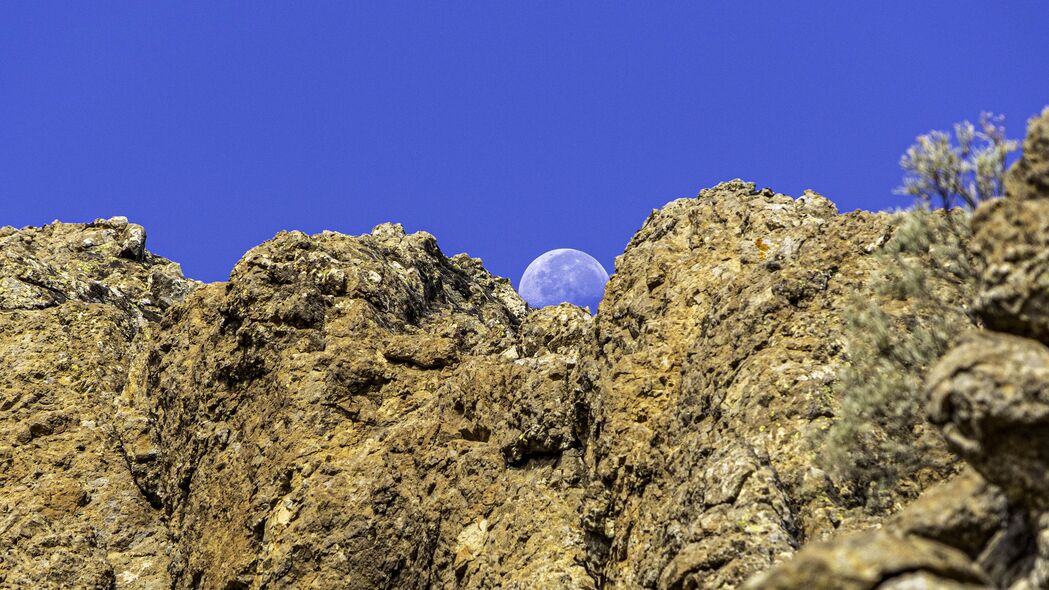 岩石 浮雕 月亮 天空 4k壁纸 3840x2160