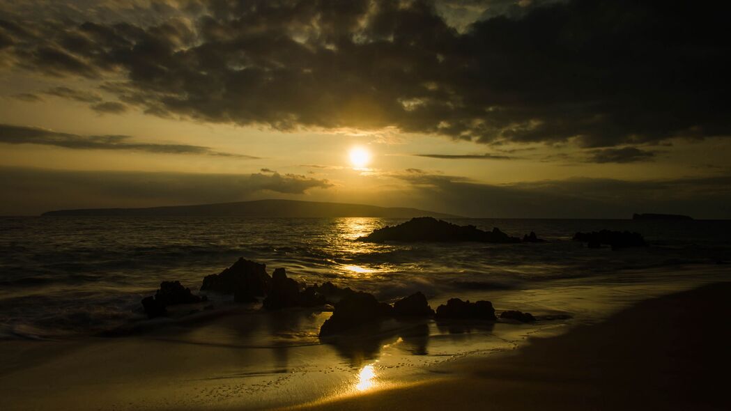 海滩 大海 山脉 太阳 日落 风景 深色 4k壁纸 3840x2160