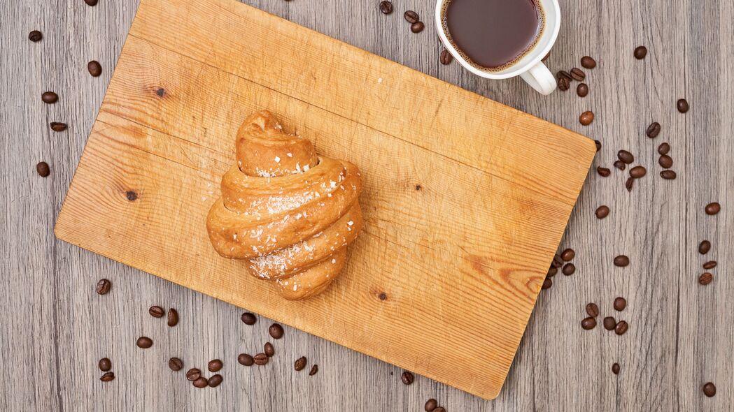 羊角面包 糕点 木板 咖啡 豆子 早餐 甜点 4k壁纸 3840x2160