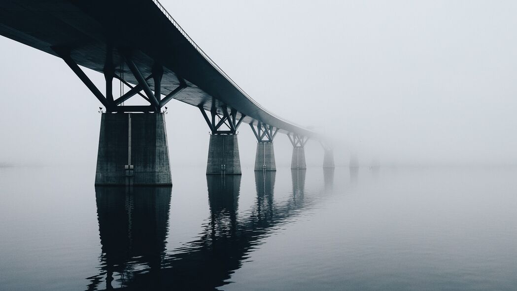 桥 水 反射 雾 4k壁纸 3840x2160