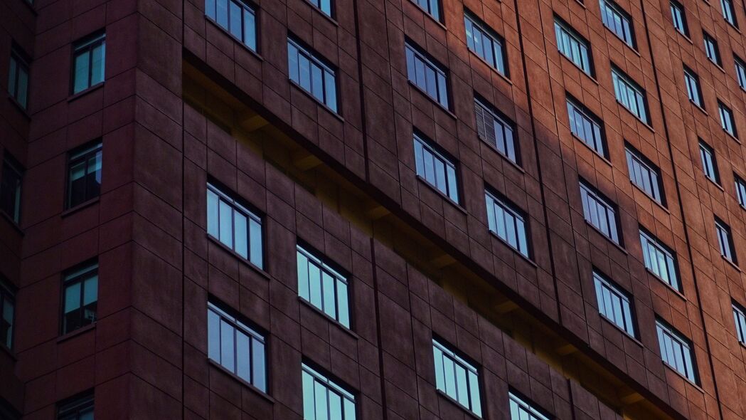 建筑 窗户 建筑 底部视图 棕色 4k壁纸 3840x2160