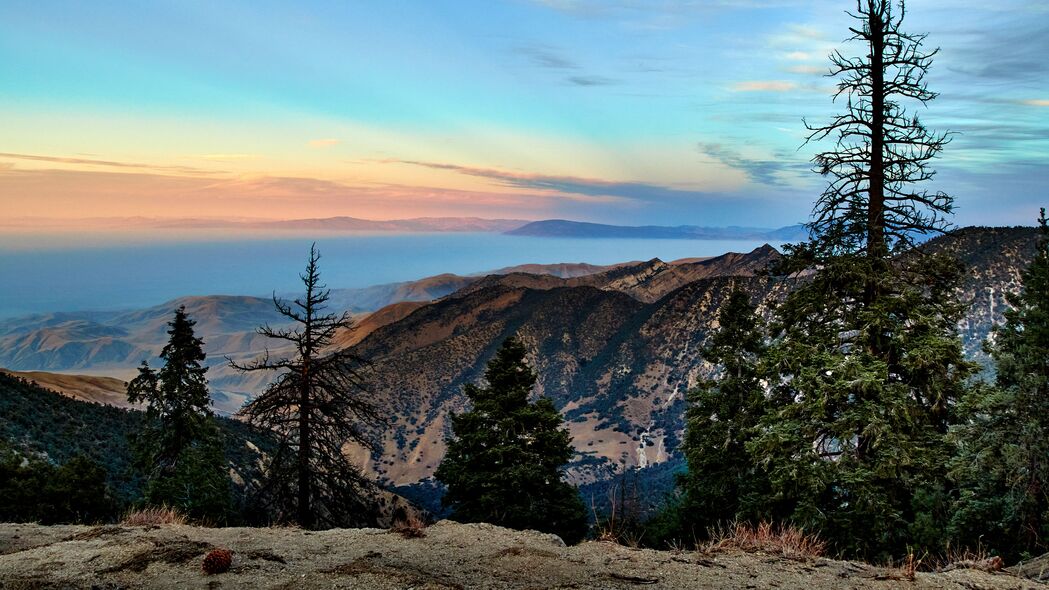 4K高清山脉树木风景壁纸，绝美自然画卷，3840x2160超清下载