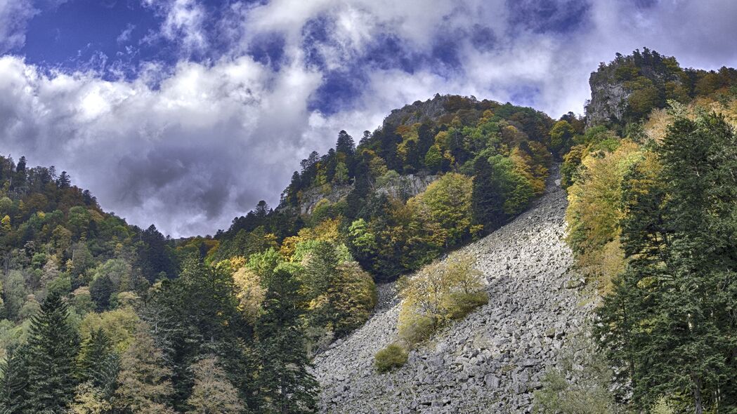 山湖树景映，绝美反射4K壁纸，高清3840x2160下载