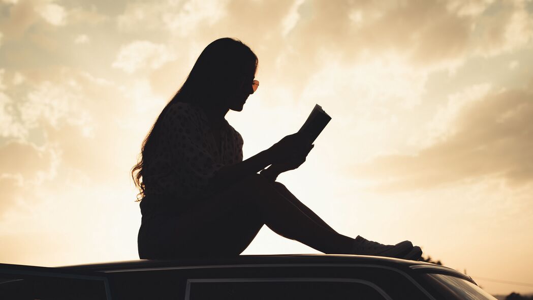 女孩 阅读 书籍 剪影 汽车 4k壁纸 3840x2160