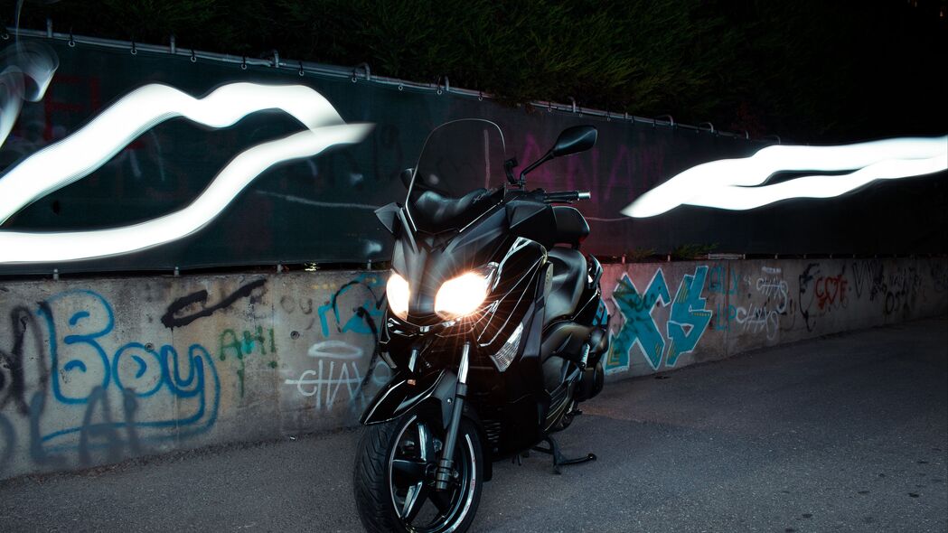 摩托车 自行车 大灯 辉光 黑色 4k壁纸 3840x2160