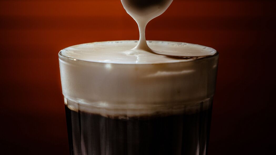 咖啡 饮料 玻璃 勺子 4k壁纸 3840x2160