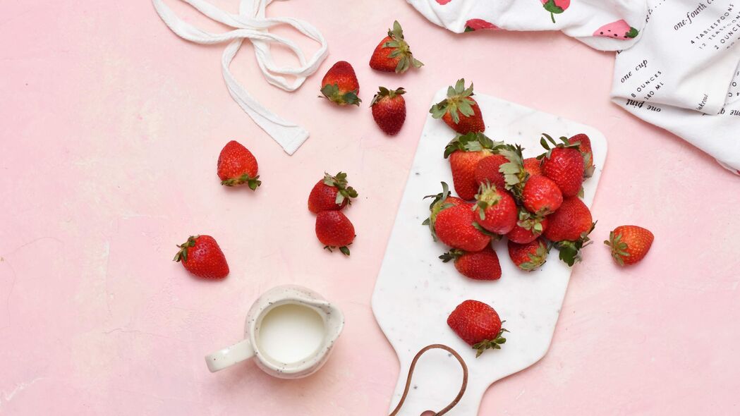 草莓 奶油 甜点 粉红色 4k壁纸 3840x2160