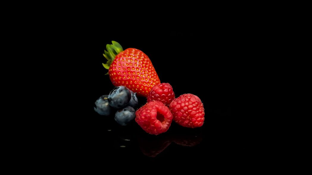 草莓 蓝莓 覆盆子 水果 4k壁纸 3840x2160