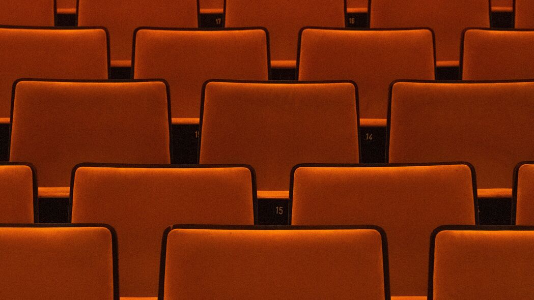 个座位 排 棕色 剧院 4k壁纸 3840x2160