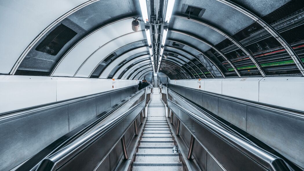 自动扶梯 隧道 地铁 灰色 4k壁纸 3840x2160