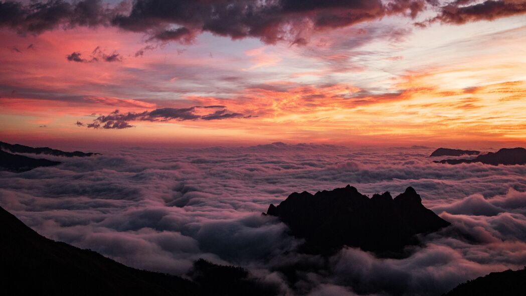 山脉云海日落雾景