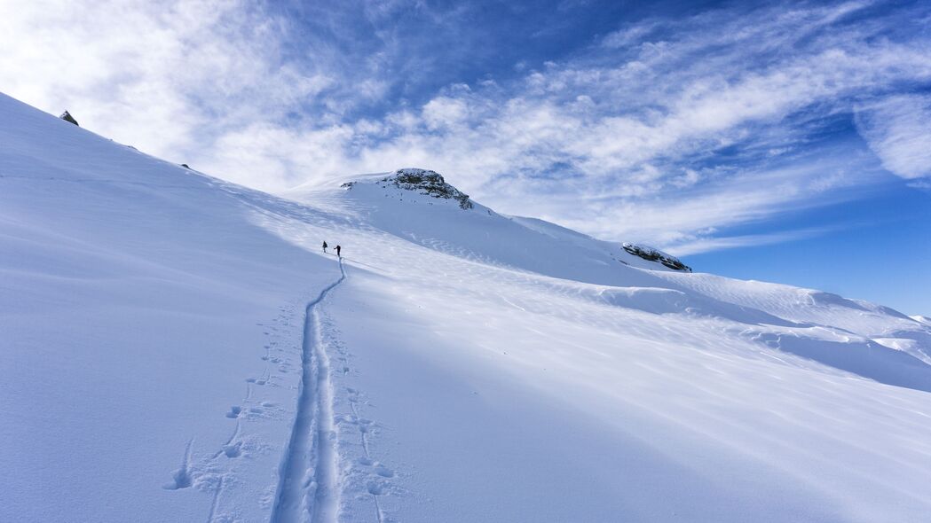 雪 痕迹 滑雪者 剪影 斜坡 山 4k壁纸 3840x2160