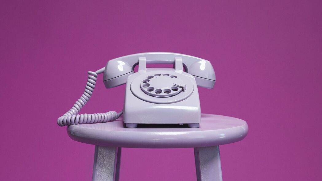 手机 凳子 紫色 淡紫色 4k壁纸 3840x2160
