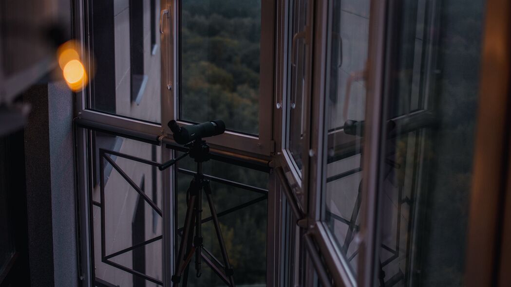 阳台 窗户 望远镜 花环 眩光 4k壁纸 3840x2160