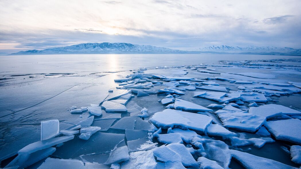 湖 冰 碎片 冻结 山脉 风景 4k壁纸 3840x2160