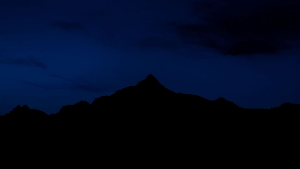 山脉 夜晚 天空 黑暗 4k壁纸 3840x2160