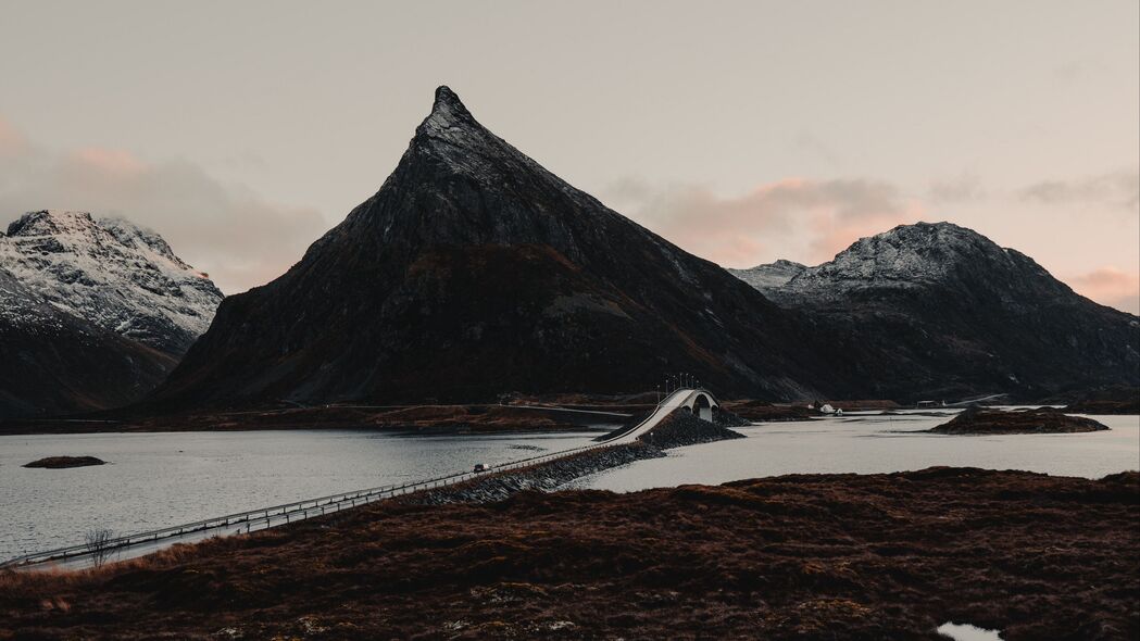 峡湾 山脉 桥梁 穿越 lofoten 挪威 4k壁纸 3840x2160