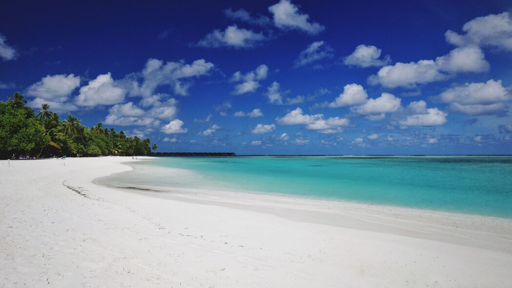 海滩 沙滩 棕榈 岛屿 热带 马尔代夫 4k壁纸 3840x2160