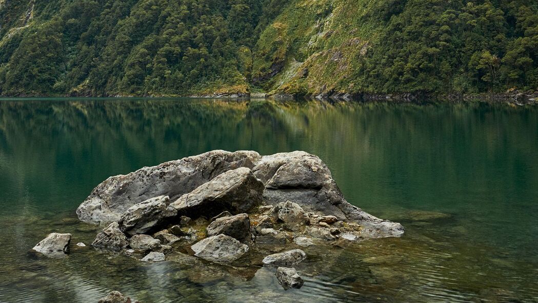 湖 雾 岩石 山 石头 新西兰 4k壁纸 3840x2160