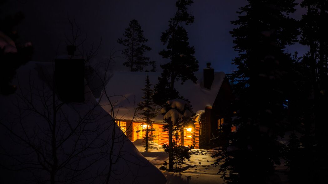 房子 晚上 森林 冬天 雪 树 4k壁纸 3840x2160