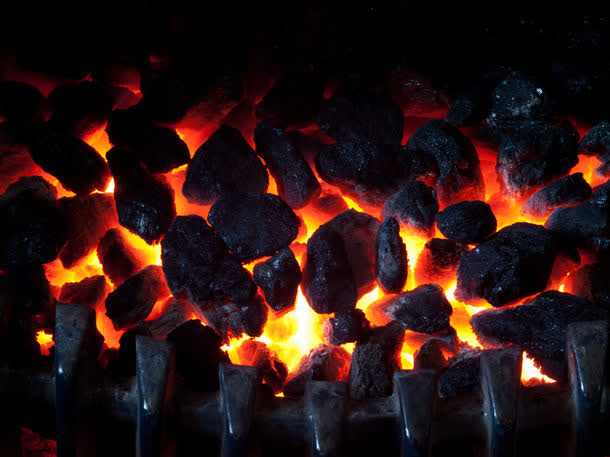 火炉里的火炭