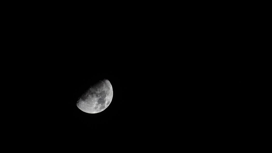 满月 bw 月亮 空间 天空 夜晚 卫星 4k壁纸 3840x2160