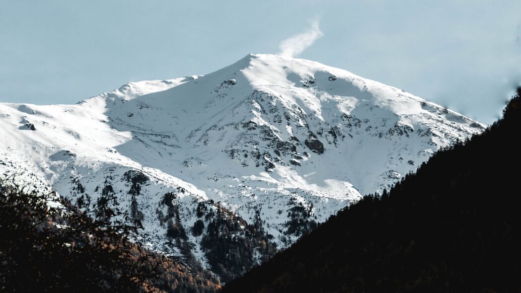 瑞士阿尔卑斯山雪峰4K壁纸，高清3840x2160风景图片下载