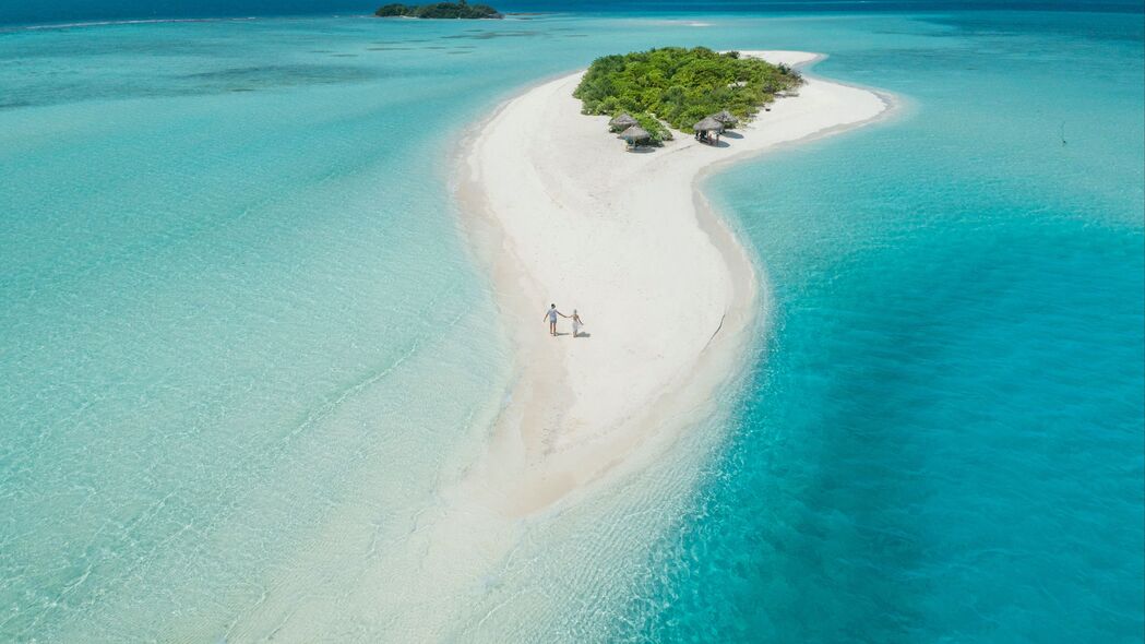 情侣 岛屿 鸟瞰图 海洋 马尔代夫 浪漫 4k壁纸 3840x2160