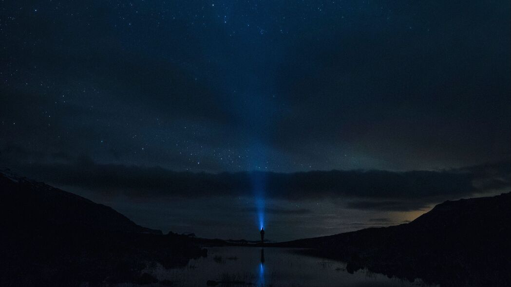 孤独之夜，星空剪影，地平线之上的孤独星光，4K高清壁纸3840x2160下载