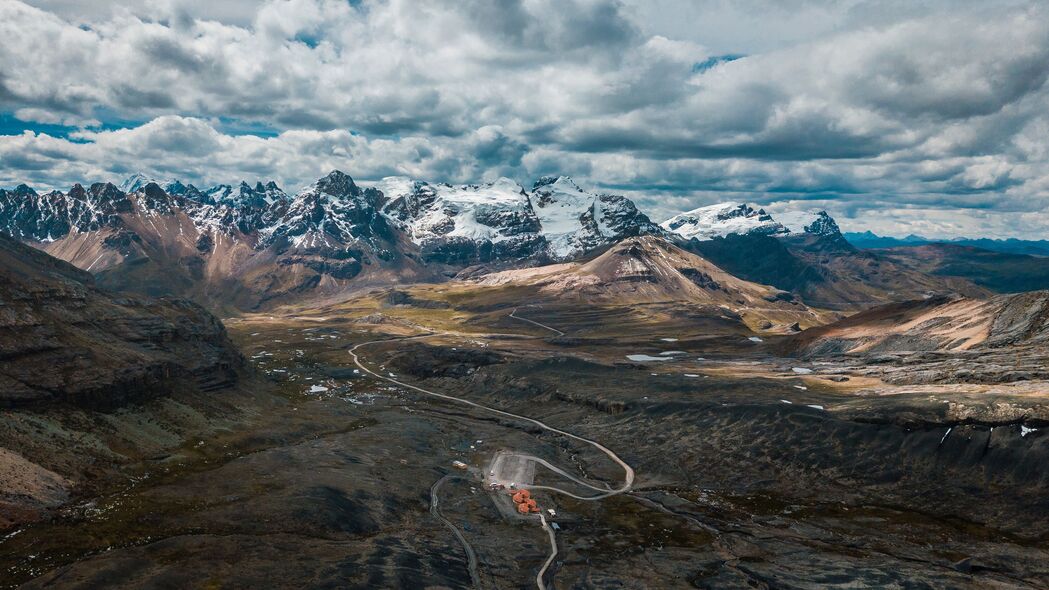 山脉 山峰 俯视图 云 秘鲁 4k壁纸 3840x2160