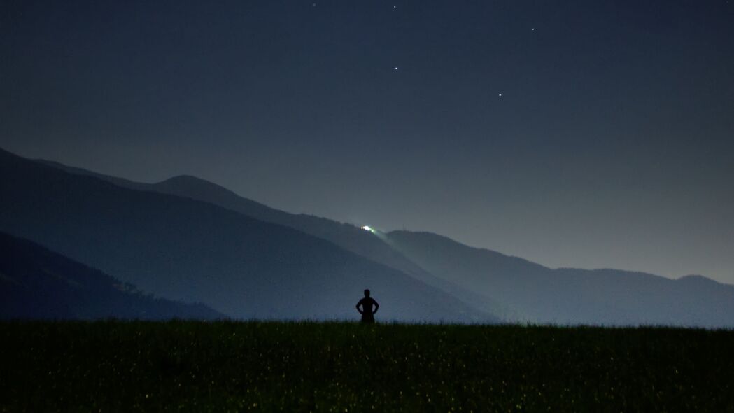 人剪影领域，夜晚星空4K壁纸，高清3840x2160背景图片下载