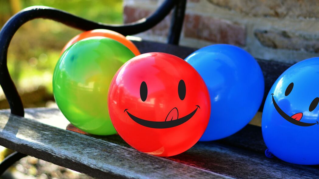 气球 微笑 笑脸 彩色 4k壁纸 3840x2160