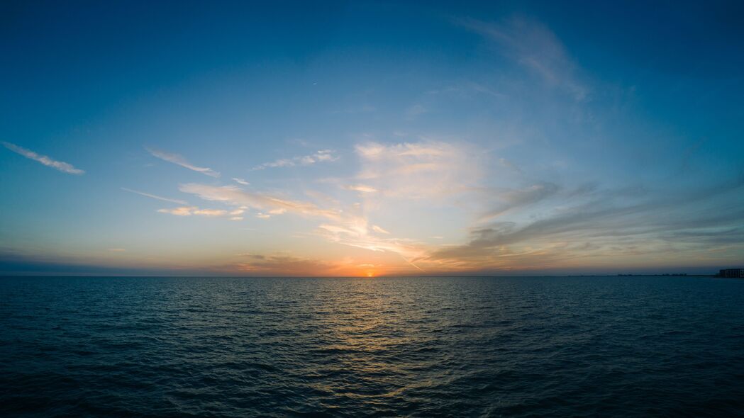 大海地平线日落云天空绝美4K壁纸，高清3840x2160风景图片，免费下载