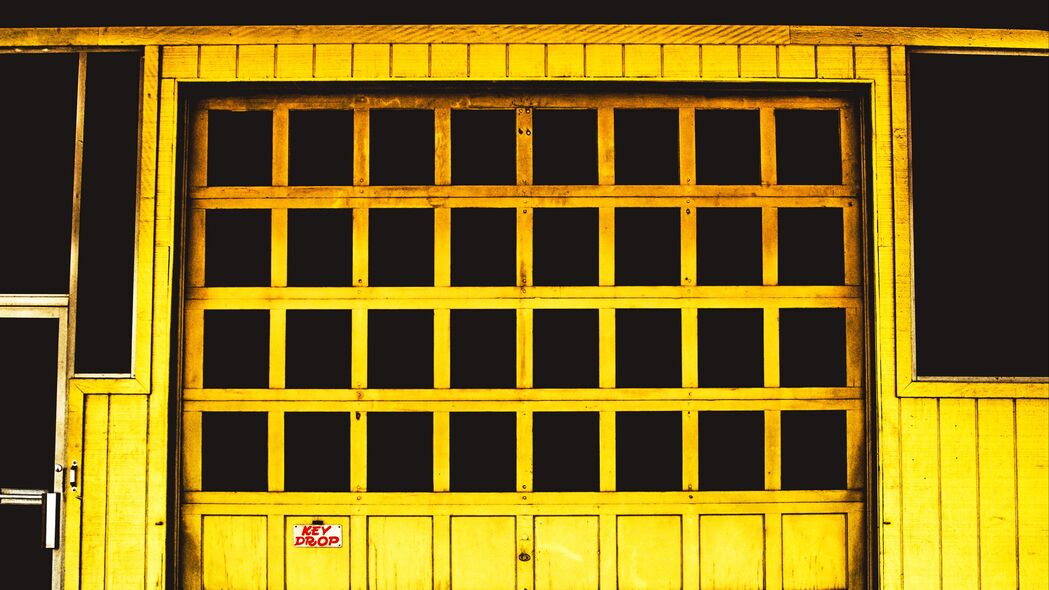门 黄色 窗户 4k壁纸 3840x2160