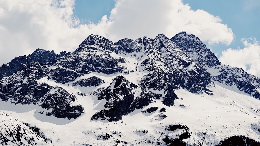 山脉 白雪覆盖 山峰 4k壁纸 3840x2160