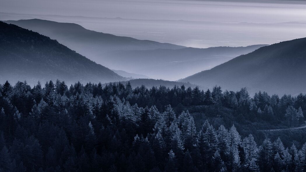 森林山脉丘陵自然美景，4K高清壁纸3840x2160下载