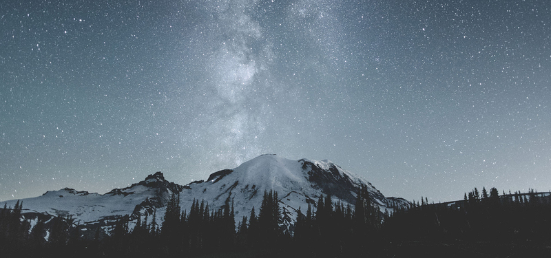 雪山夜景高清JPG，另类图片设计素材，一键下载