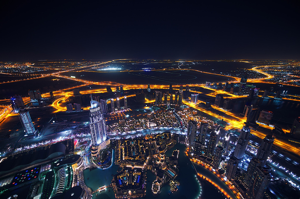 高清城市夜景PNG透明壁纸，宽屏风景图片素材，免费下载设计元素