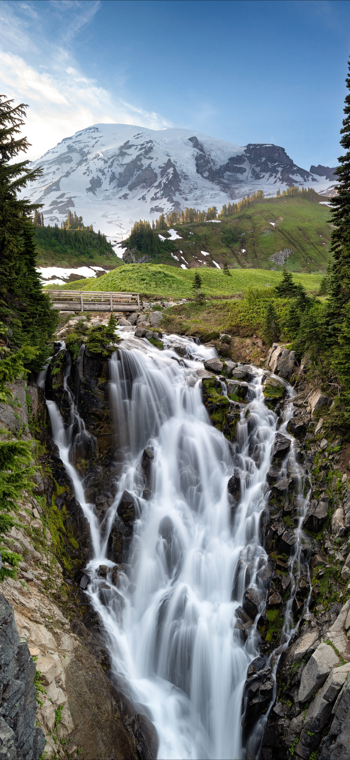 绝美自然风光，4K高清高山流水瀑布手机壁纸，1772x3840分辨率，免费下载