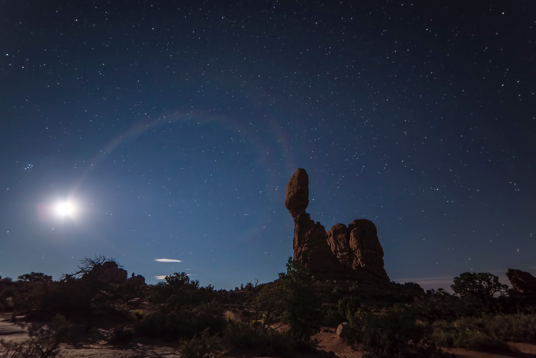 4K高清壁纸，美丽星空风景图片，3300x2202分辨率，免费下载