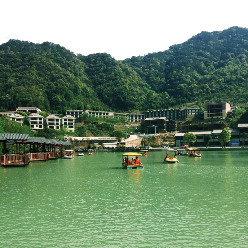 绿色旅游美景PNG透明背景高清图片素材，风景摄影元素下载