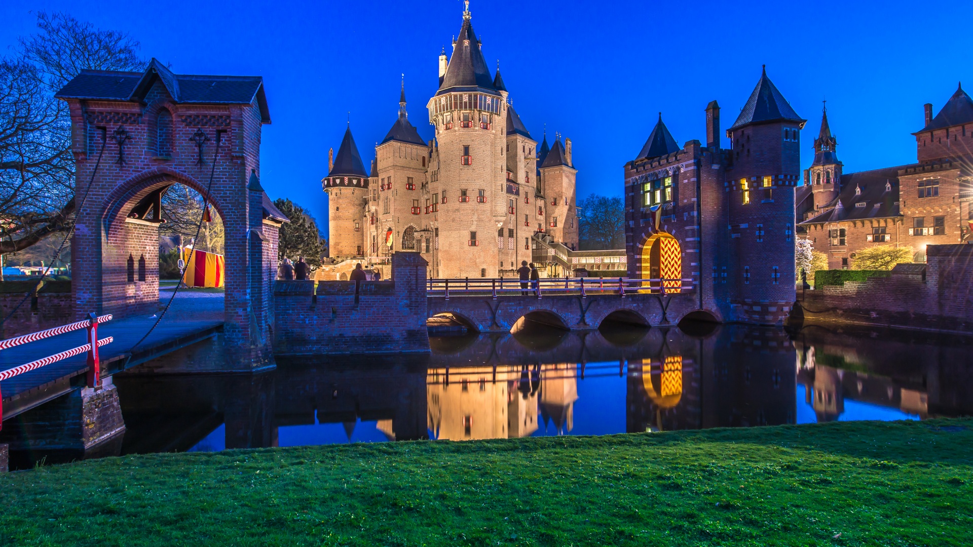 荷兰城市,城堡,河流,桥梁,晚上,风景桌面壁纸