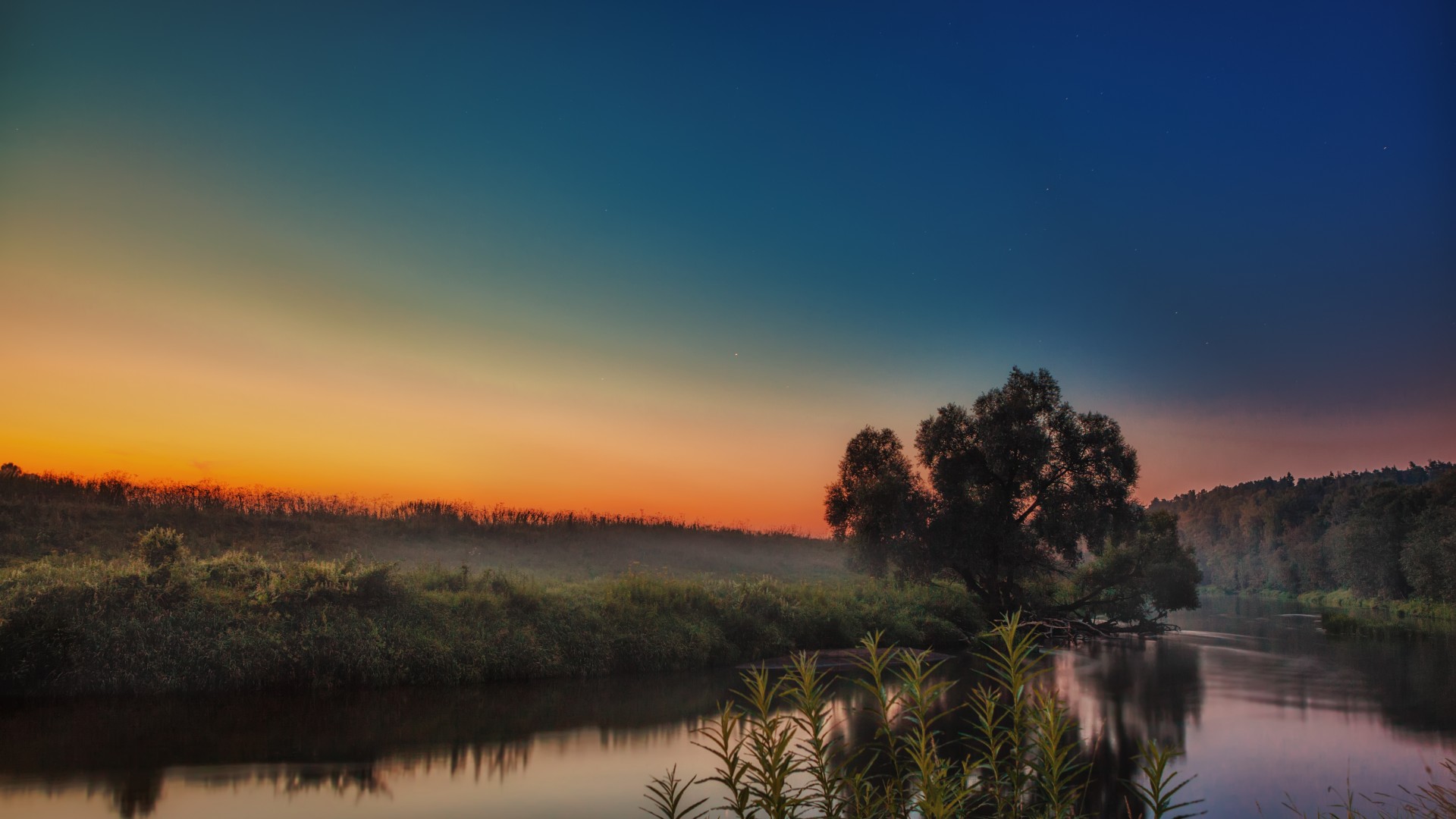 夕阳，天空，河流，雾，风景桌面壁纸