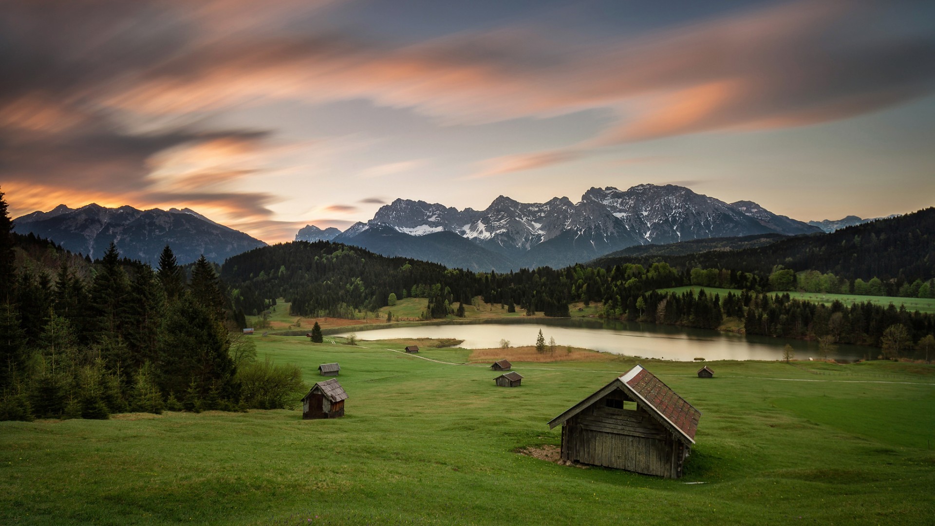 巴伐利亚阿尔卑斯山,草地,湖水,房子木屋,夏天风景图片壁纸