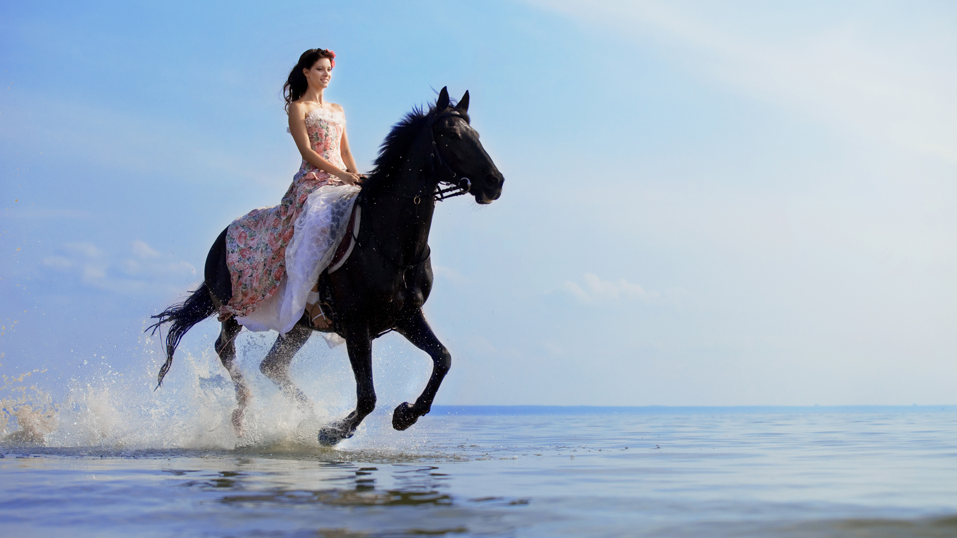 海边骑马的美女2k桌面壁纸