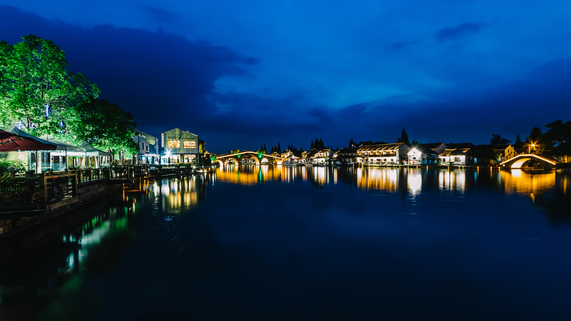 江南水乡古镇朱家角夜景壁纸