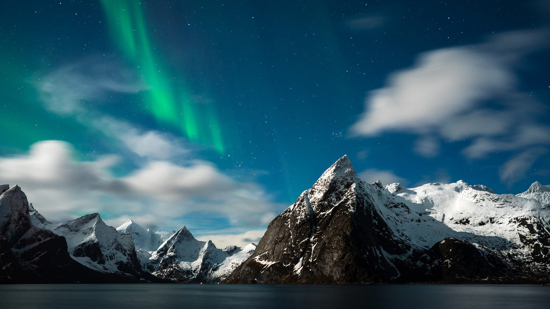挪威,雪山,湖水,天空,北极光,星星,风景桌面壁纸